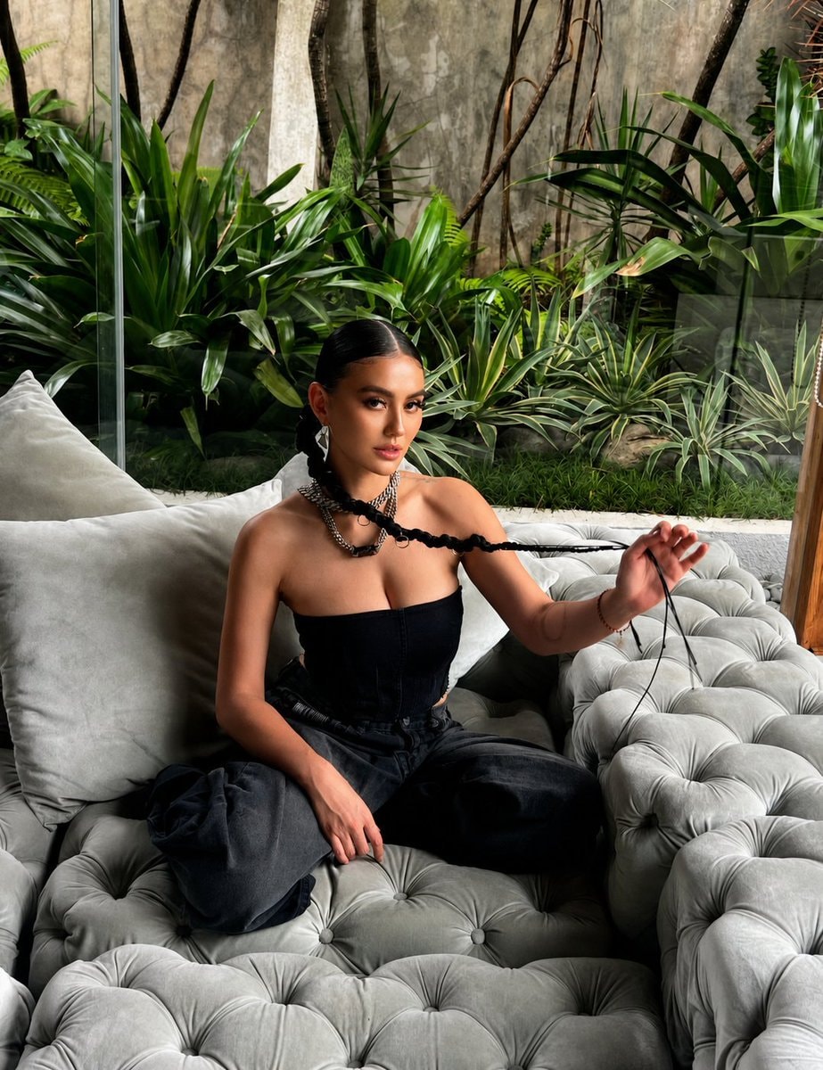 Agnez Mo photoshoot REACHER season 4 (photo 2 of 2)