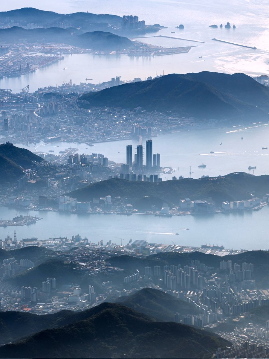 City between mountains and water (photo 3 of 3)