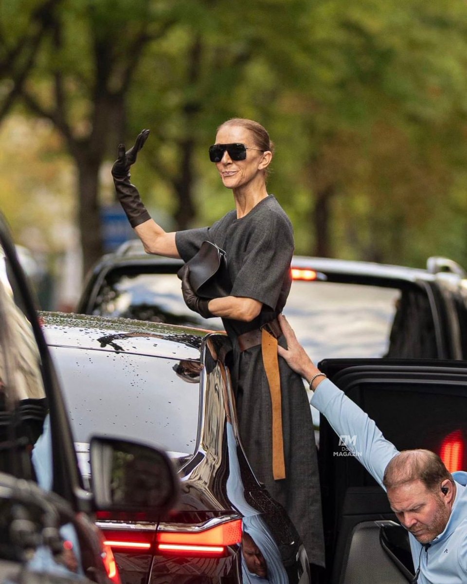 Celine Dion greeting the sun (photo 2 of 2)
