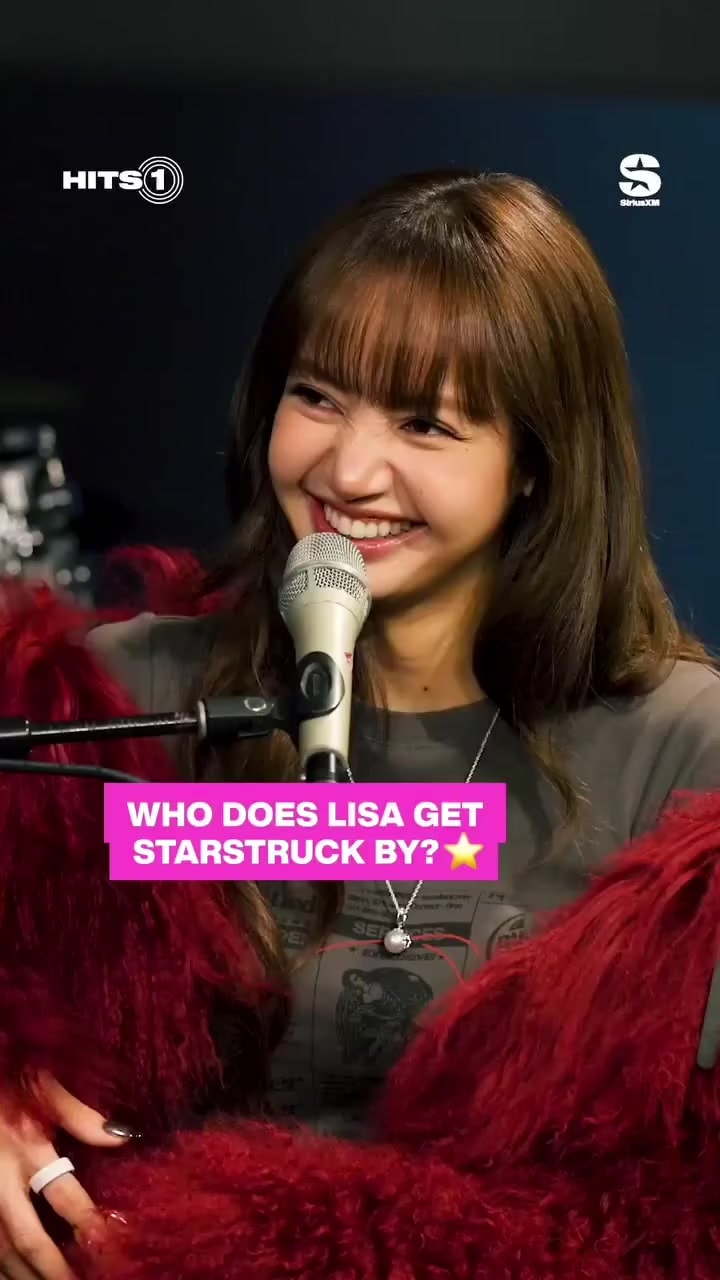 Lisa starstruck by Anne Hathaway