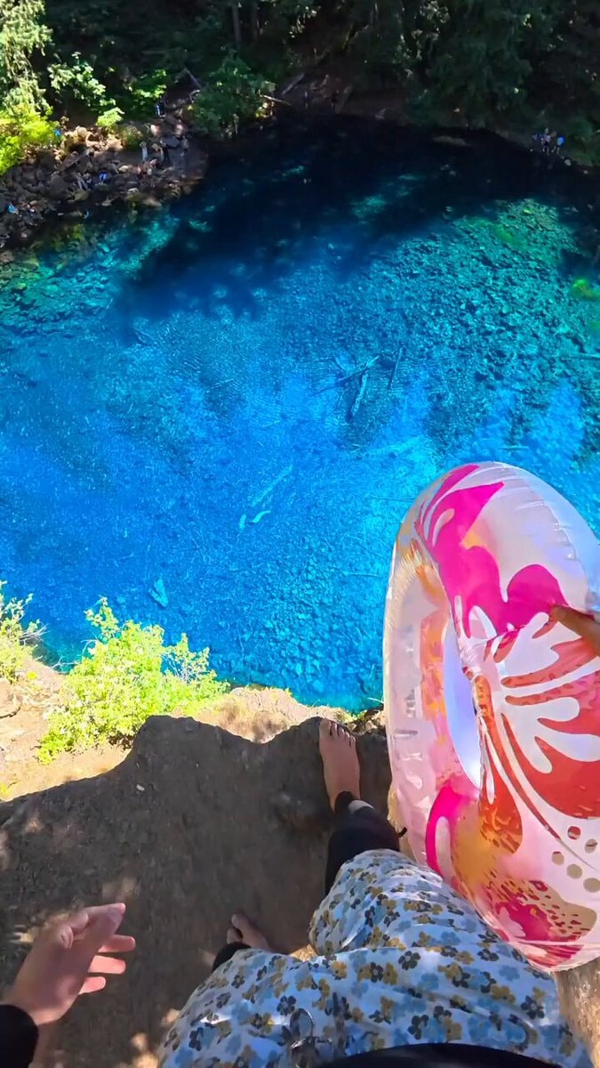 Tamolich Falls blue water