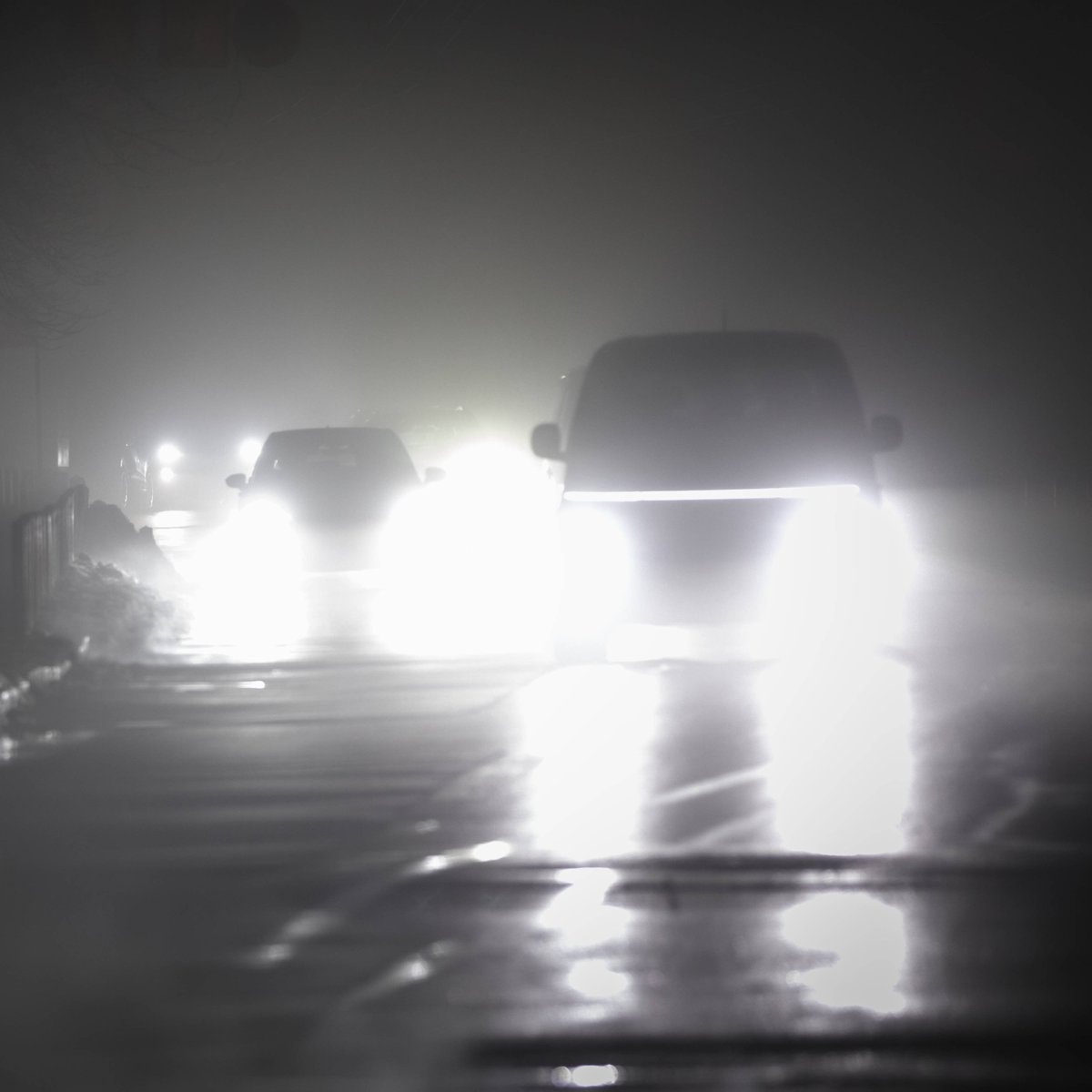 GM Tesla headlight safety dispute (photo 2 of 2)
