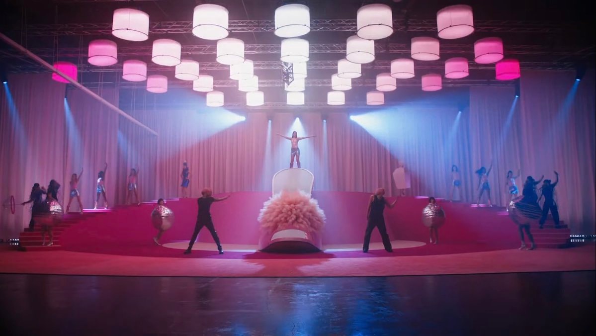 Dua Lipa Dance the Night (photo 2 of 4)