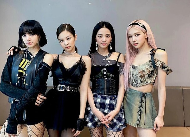 Top 5 k-Pop groups 2026 (photo 2 of 4)