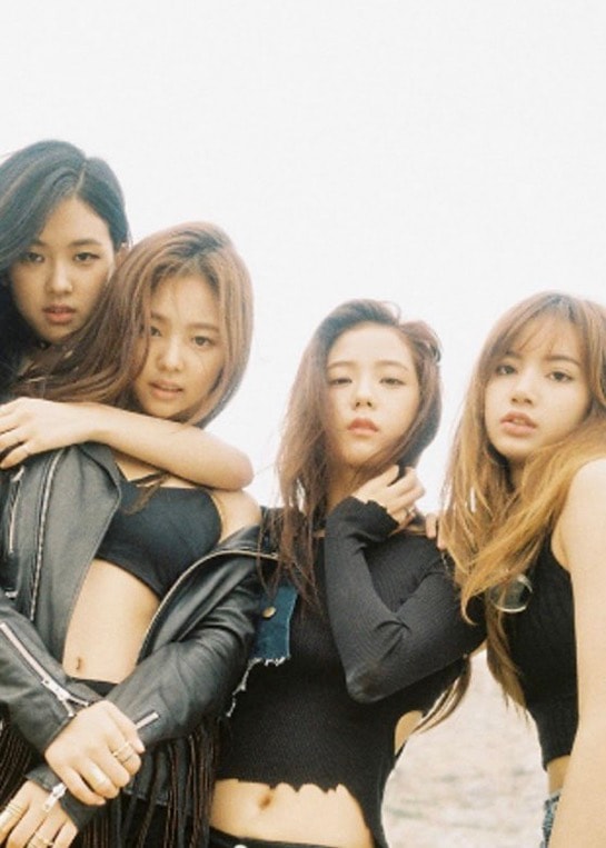 BLACKPINK 10 year debut anniversary (photo 1 of 2)
