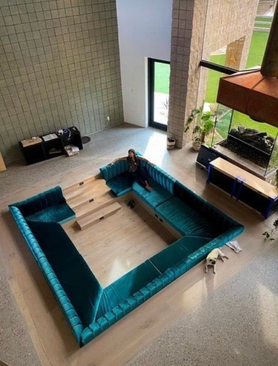 sunken living room (photo 2 of 2)
