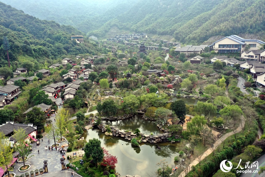 Gexian Village Shangrao autumn (photo 3 of 4) Gexian Village Shangrao autumn (photo 3 of 4)