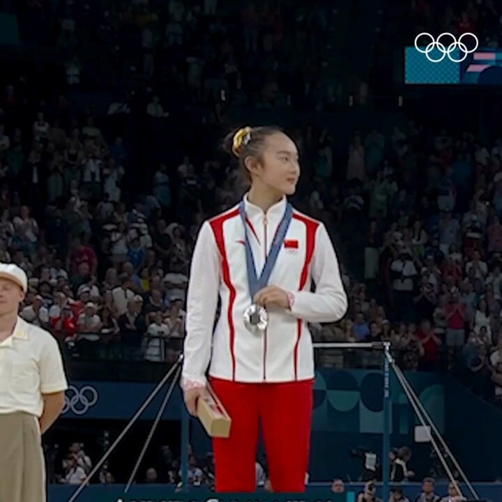 Olympics medal ceremony reaction
