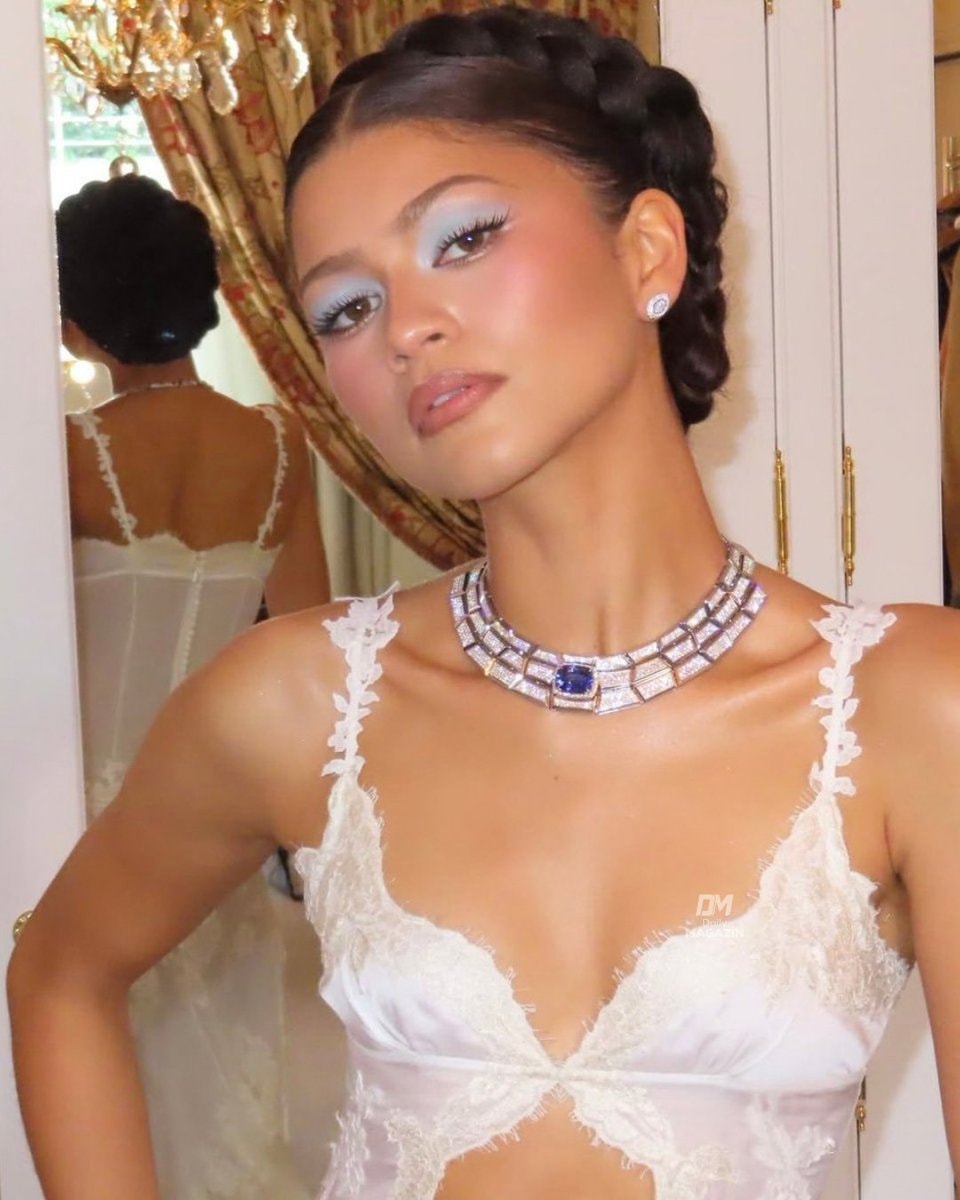 Zendaya short hair argument (photo 2 of 2)