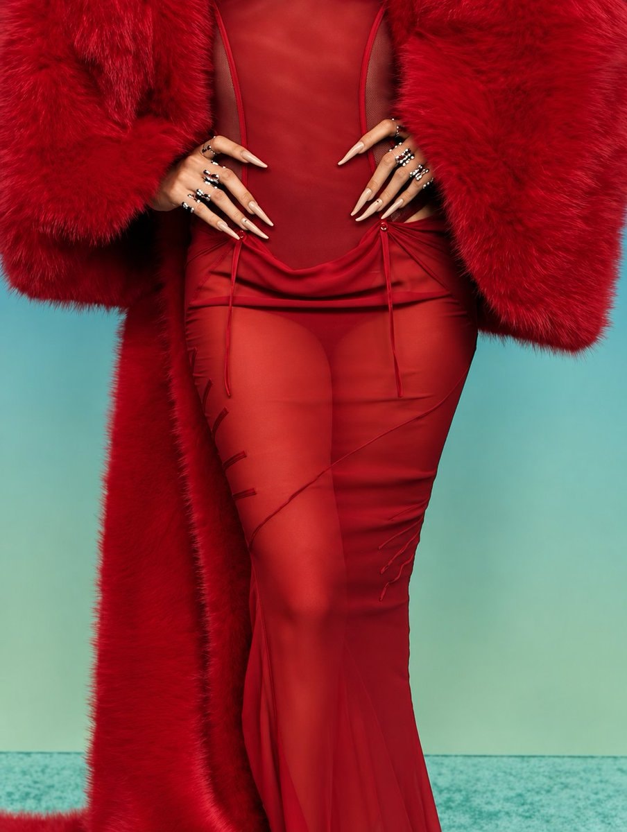Lisa 2026 MTV VMAs red carpet look (photo 2 of 2) Lisa 2026 MTV VMAs red carpet look (photo 2 of 2)
