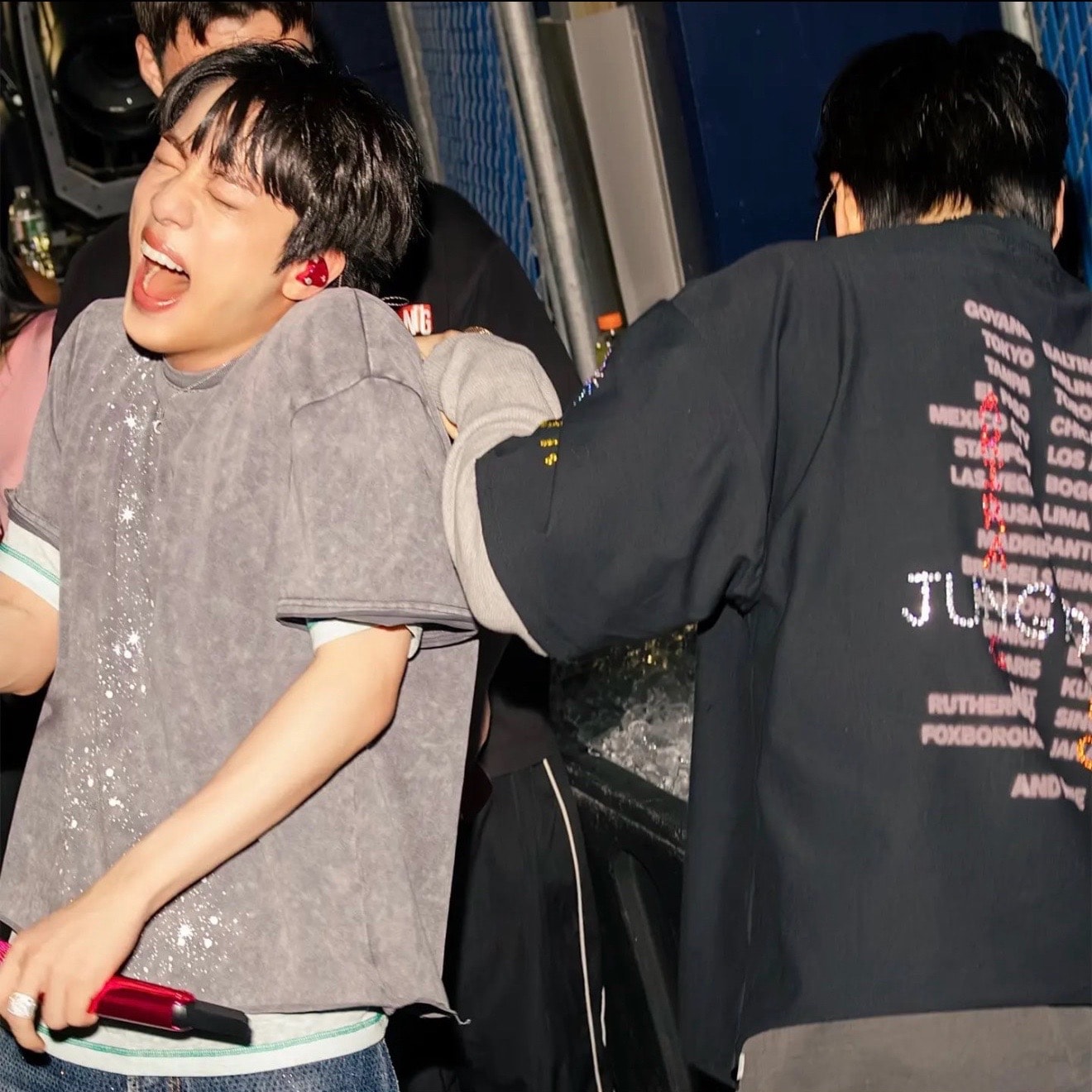Jinkook adorable moment (photo 2 of 3)