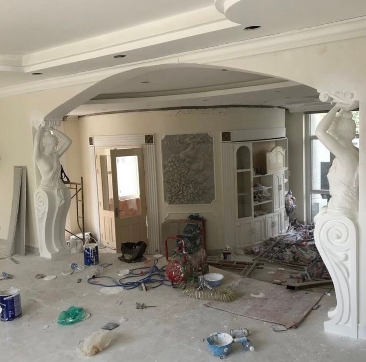 interior remodeling with art decor (photo 2 of 2)