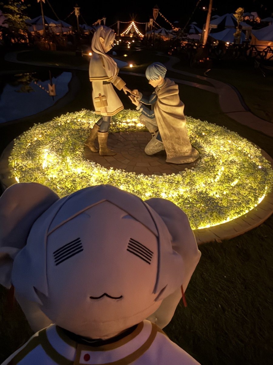 Frieren plush at collaboration venue (photo 1 of 2)