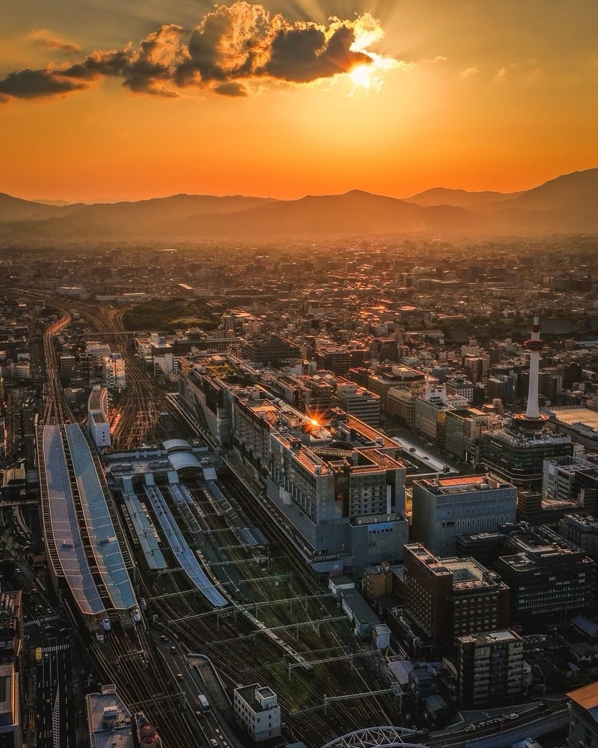Kyoto Tower sunset (photo 2 of 4)