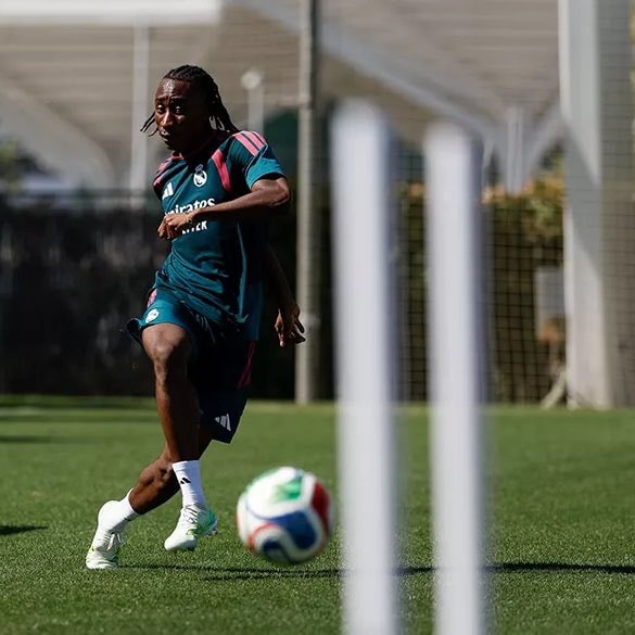 Yan Diomande Real Madrid first training (photo 4 of 4)