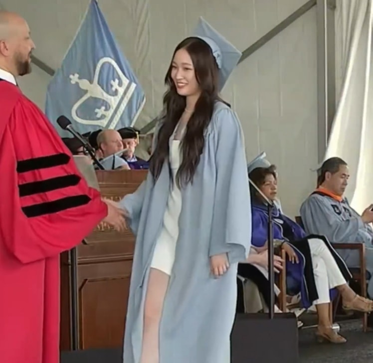 Annie ALLDAY PROJECT Columbia graduation (photo 2 of 2)