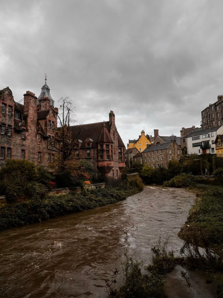 Edinburgh Scotland UK (photo 4 of 4)