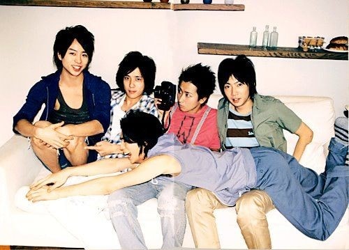 arashi candid moment
