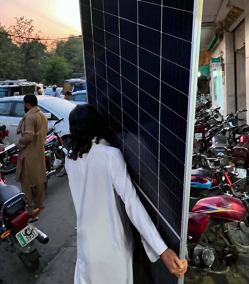 Pakistan solar panel boom