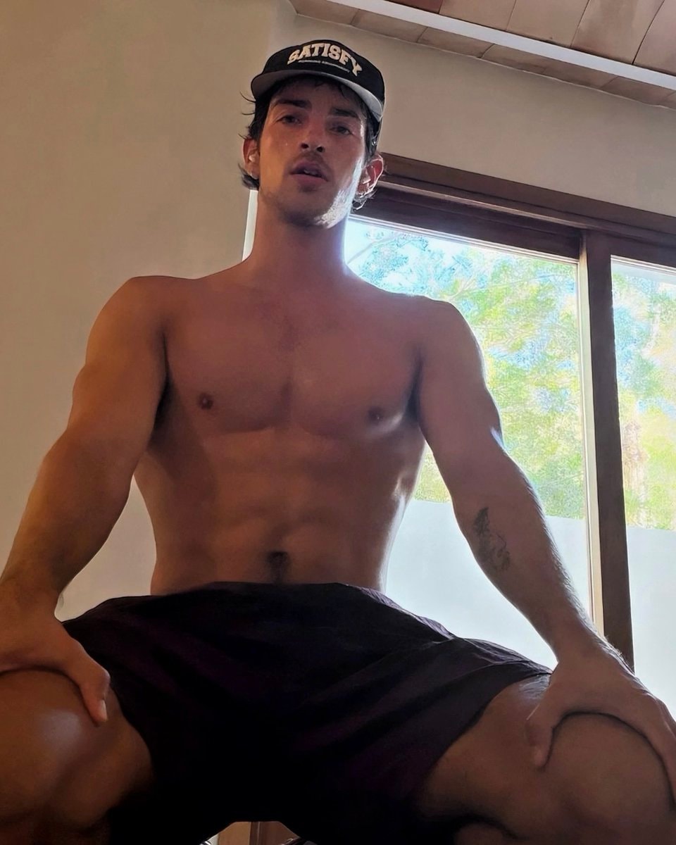 Manu Ríos new photos (photo 2 of 2)