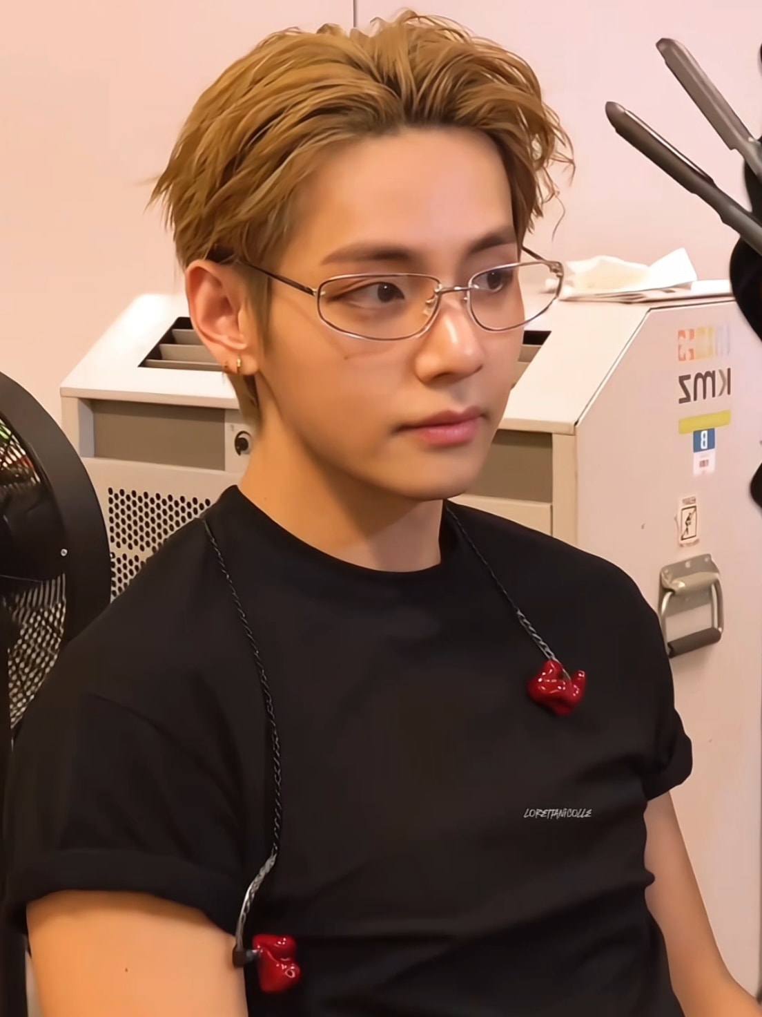Taehyung blonde hair glasses