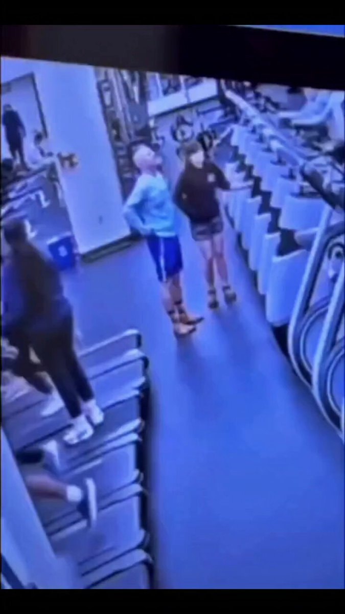 gym moment