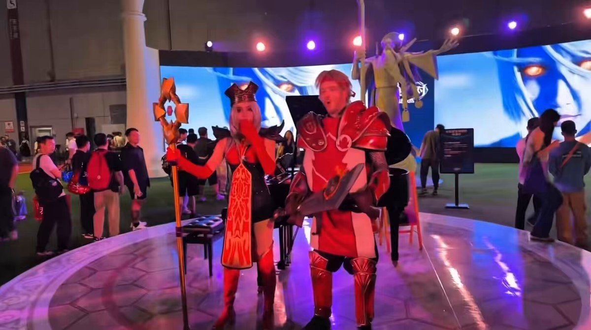 Forever Party Shanghai cosplay