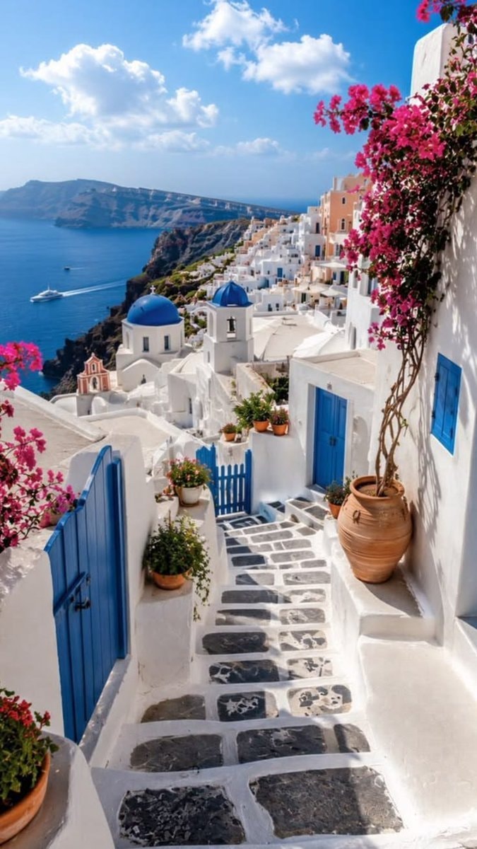 Santorini Greece island views (photo 2 of 4)