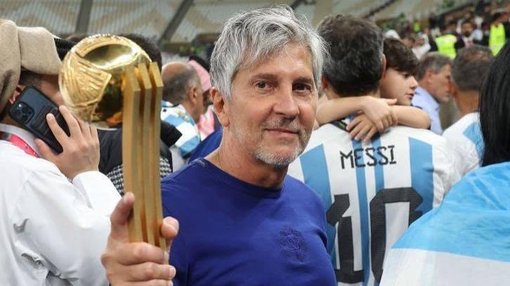 Lionel Messi questions future after father's death (photo 3 of 3)