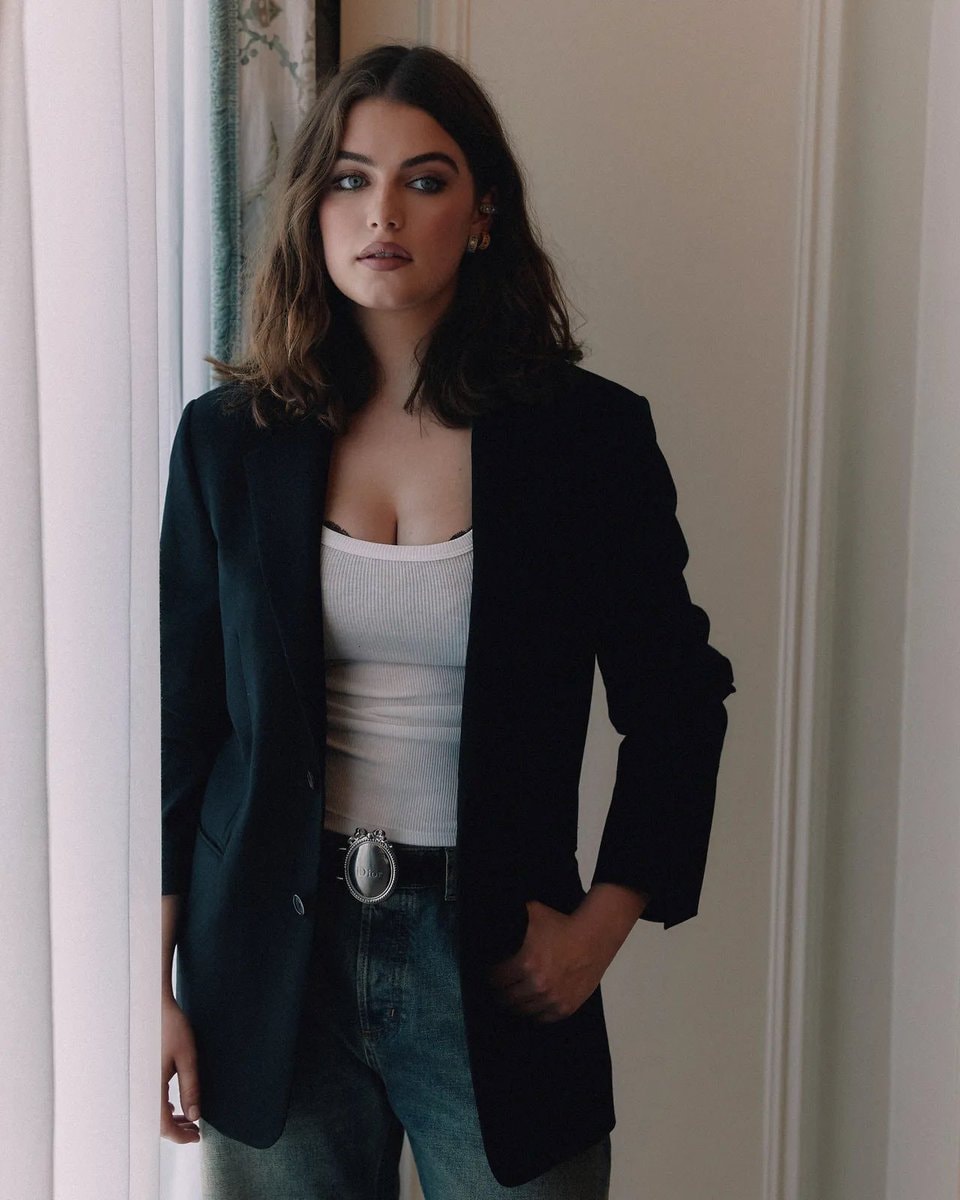 Ella Bright Dior fashion show British Vogue (photo 3 of 4)