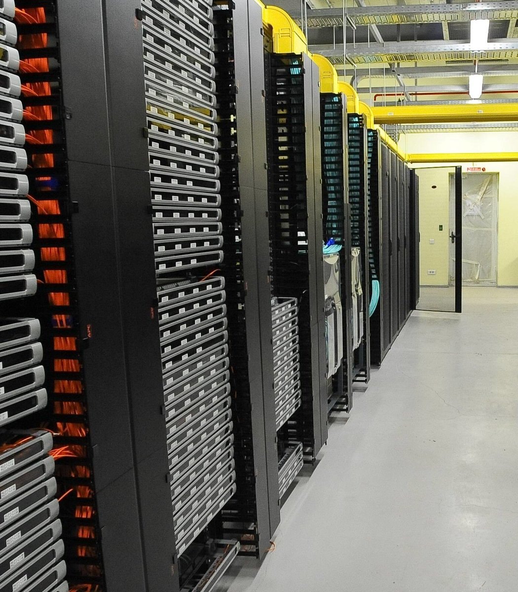 US AI data center vs housing spending (photo 2 of 2) US AI data center vs housing spending (photo 2 of 2)