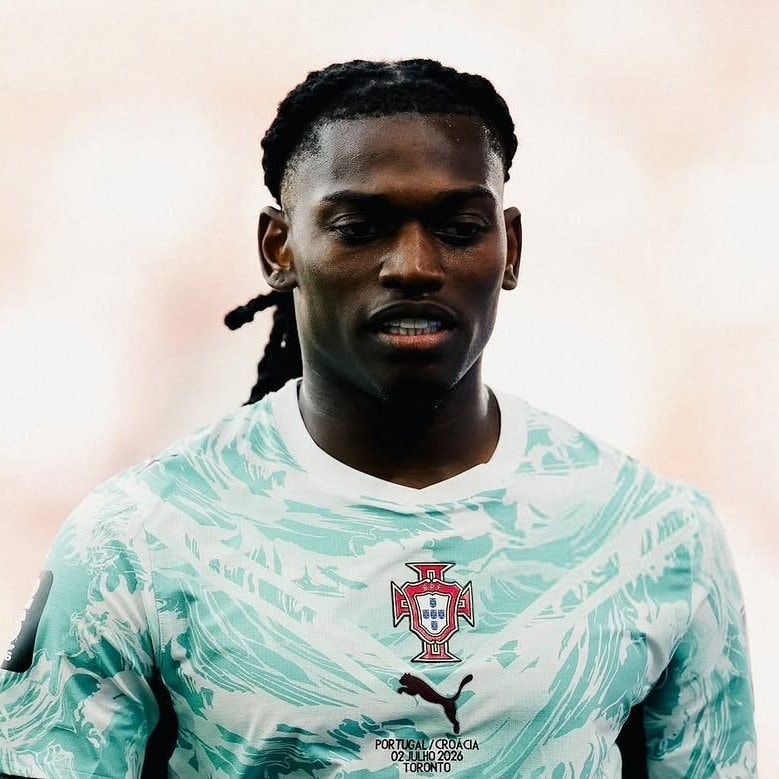 Rafael Leao Galatasaray AC Milan transfer (photo 1 of 2)
