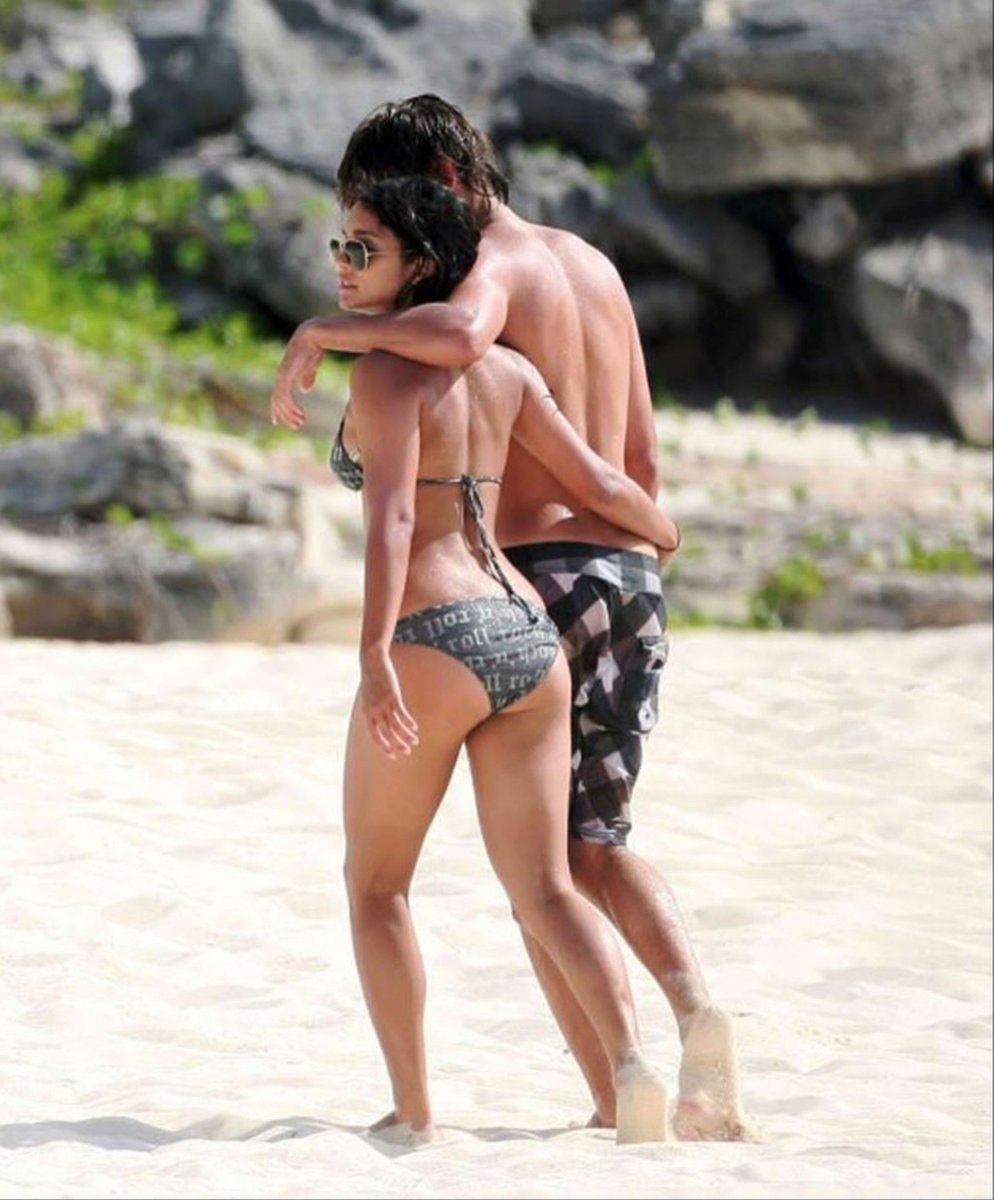 Zac Efron Vanessa Hudgens High School Musical (photo 4 of 4) Zac Efron Vanessa Hudgens High School Musical (photo 4 of 4)