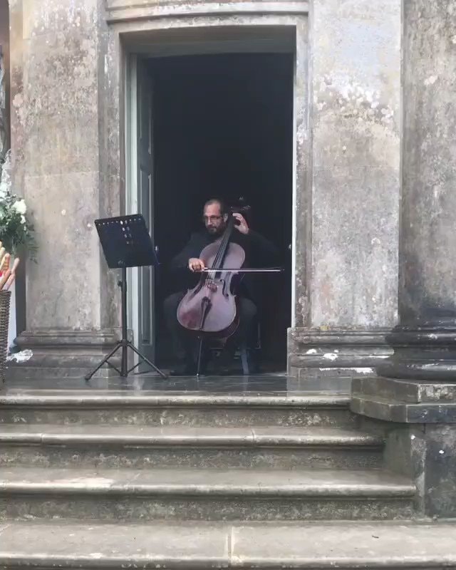 Bach cello performance