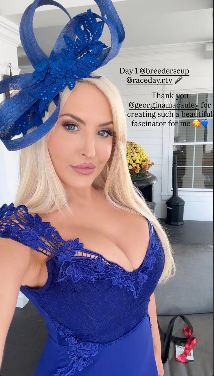 Emma Jones selfie