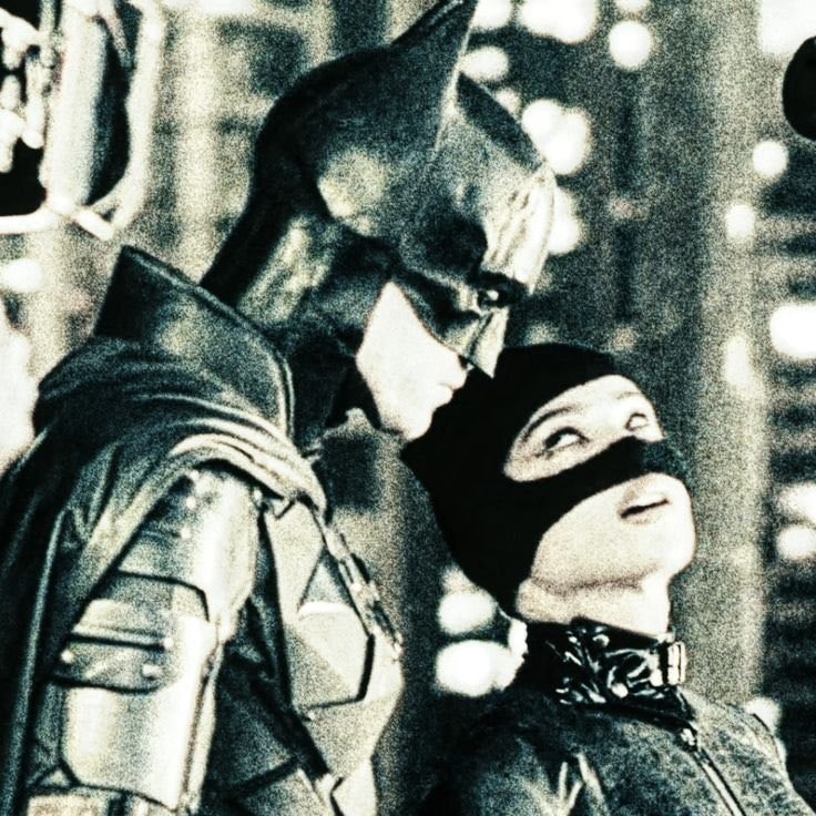 Batman and Catwoman vintage embrace