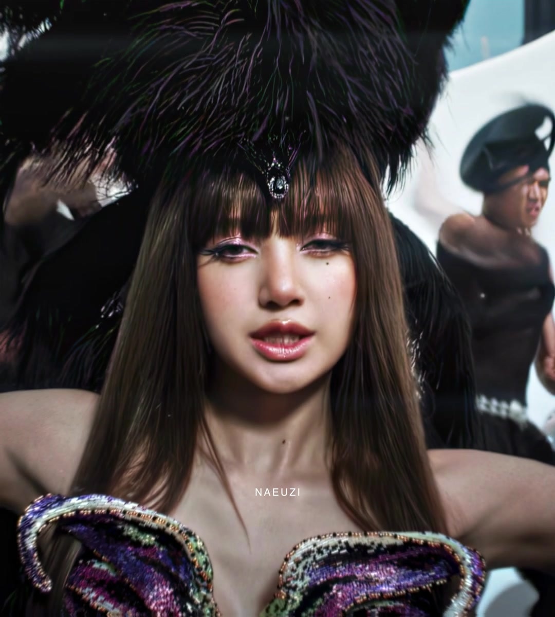 Lisa Sawadika transformation edit