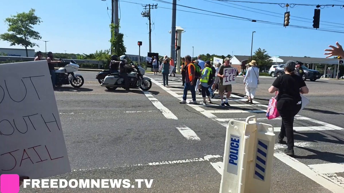 American Infidels rider revs at anti-ICE protesters