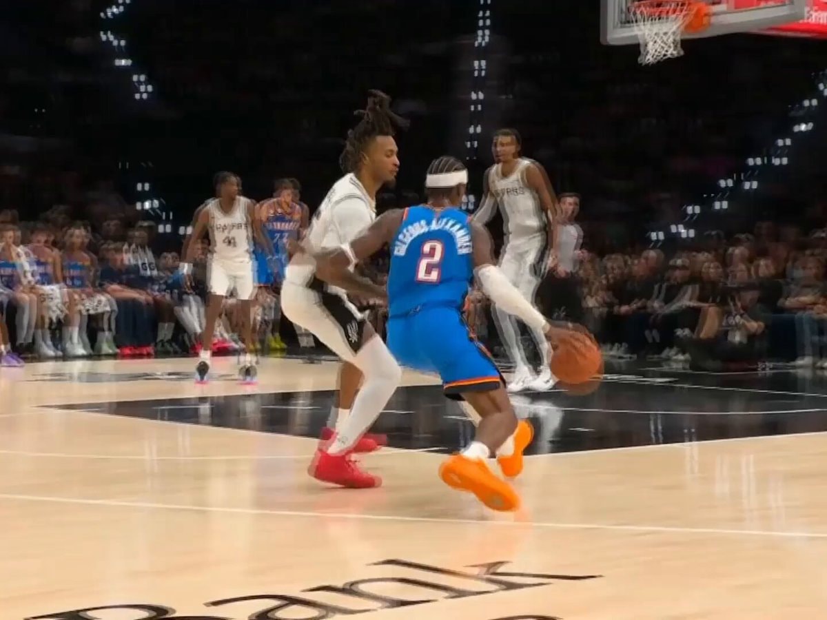 Shai Gilgeous-Alexander cooks Stephon Castle