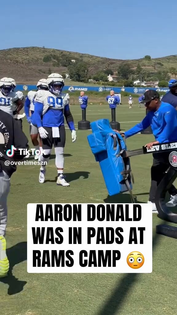 Aaron Donald Rams training camp pads