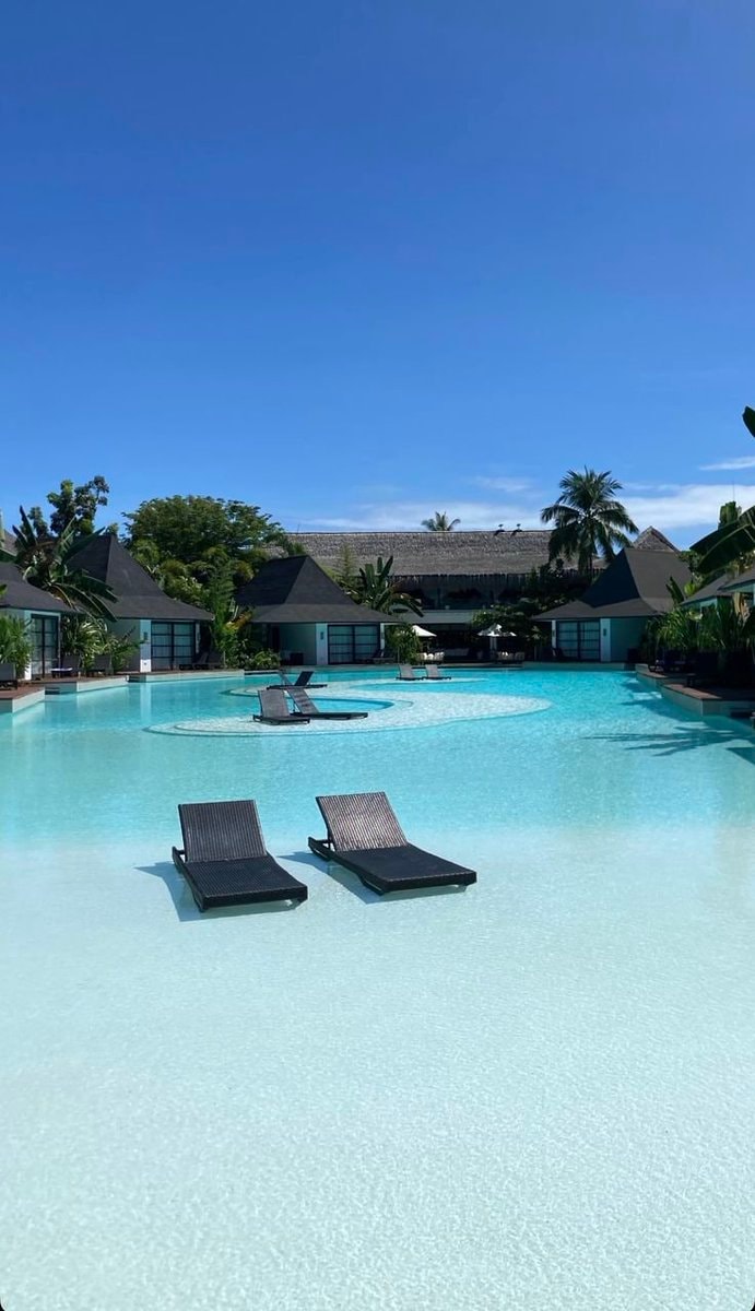 Maldives resort pool