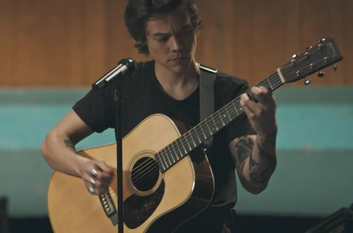 Harry Styles Two Ghosts 9 years (photo 2 of 2)