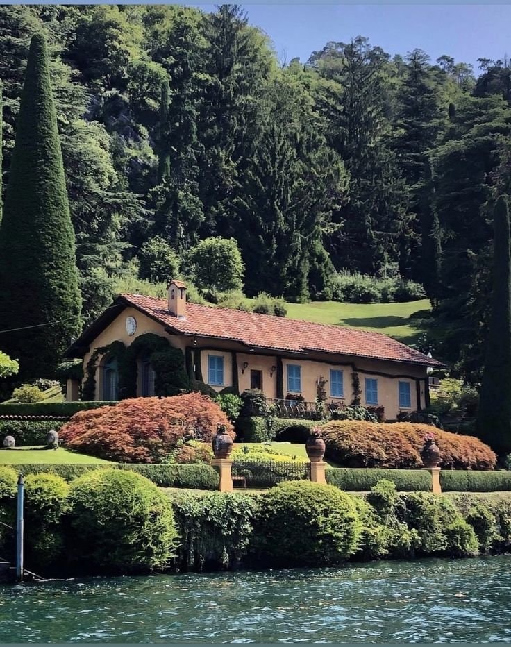 Lake Como villa view (photo 2 of 4)