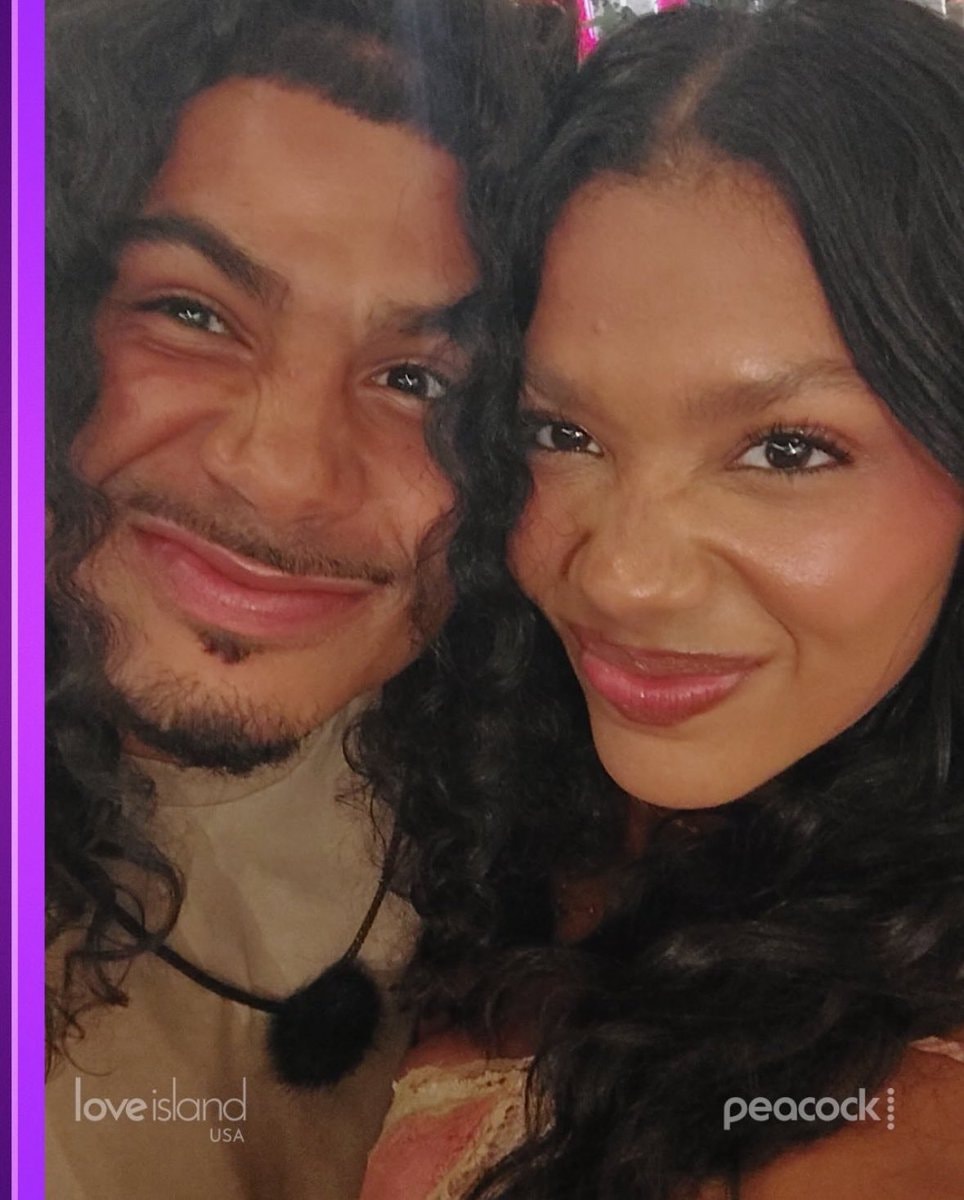 Melanie Sincere Love Island USA selfie
