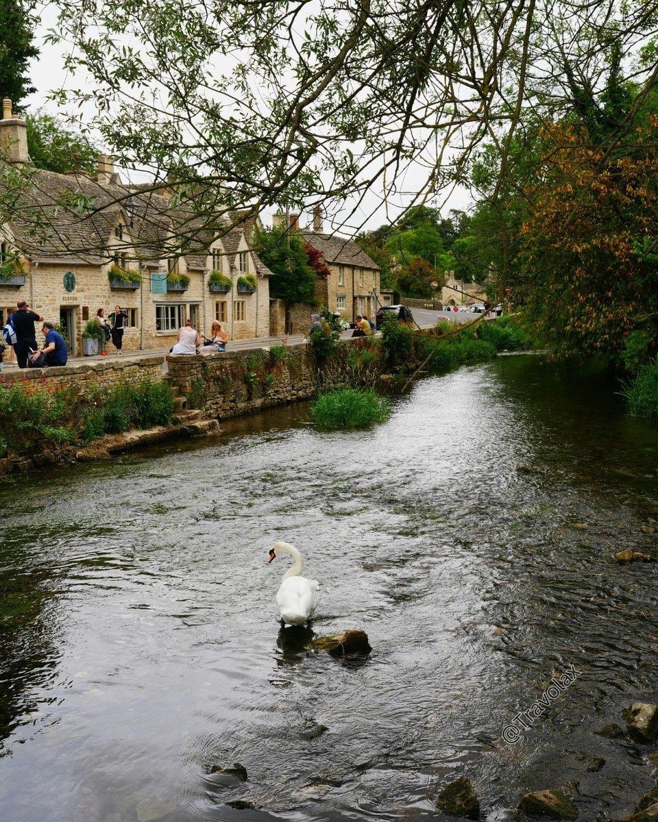 Cotswolds England cottages (photo 4 of 4)