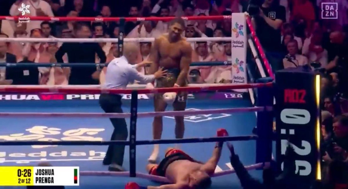 Joshua vs Prenga knockdown
