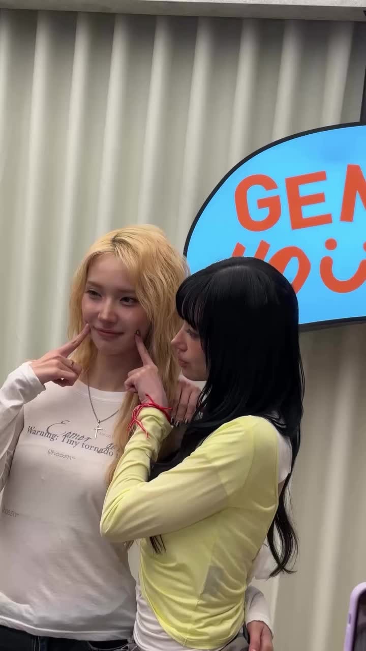 JJJ GEMM OPEN Day flirting moment