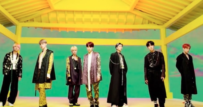 BTS Idol 8 years (photo 3 of 4)