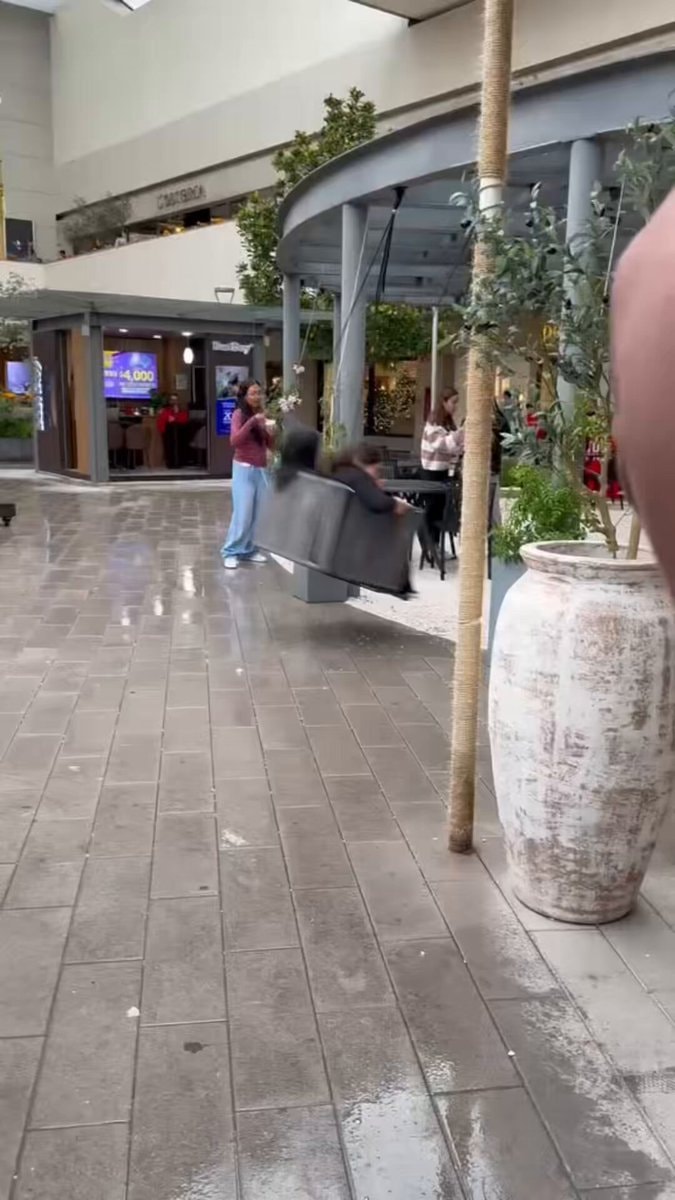 Mexico mall swing accident