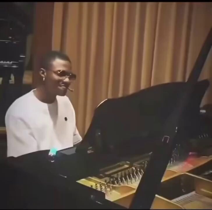 piano performance reaction